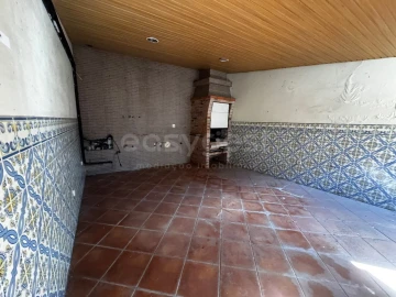 Moradia T3 para Venda em Vila Nova de Anços