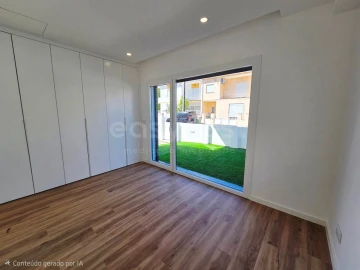 Moradia T4 para Venda em Amora