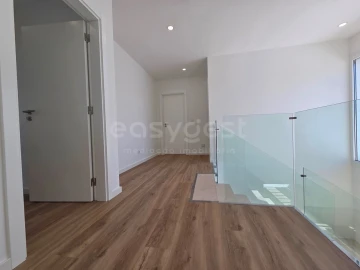 Moradia T4 para Venda em Amora