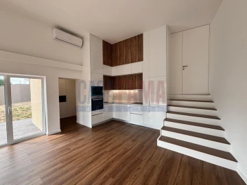 Moradia T2 para Venda em Lemenhe, Mouquim e Jesufrei