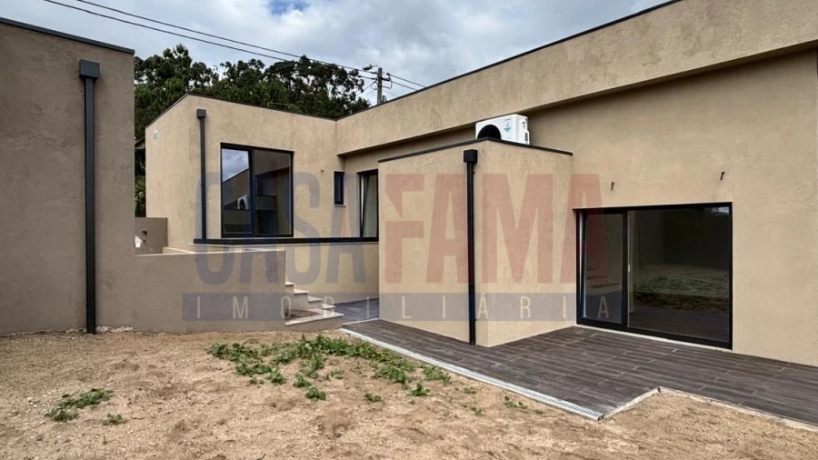 Moradia T2 para Venda em Lemenhe, Mouquim e Jesufrei