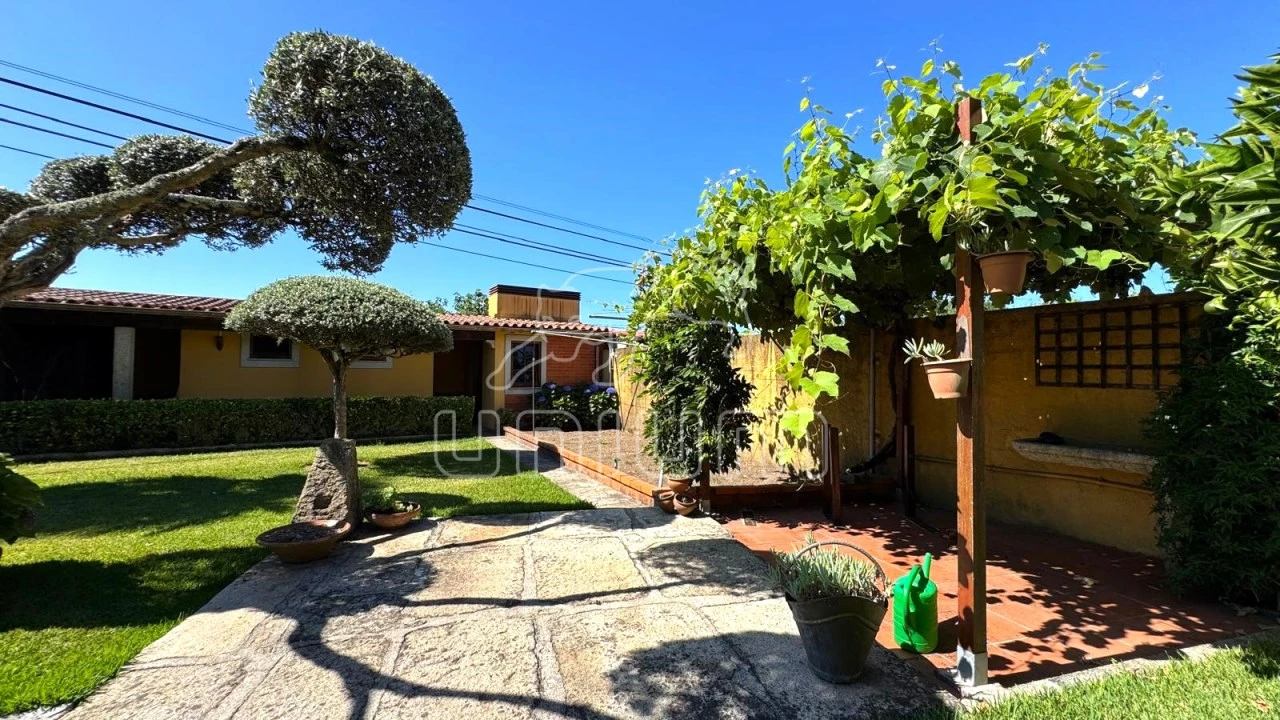 Moradia T4 para Venda em Santa Marta de Portuzelo Foto 10
