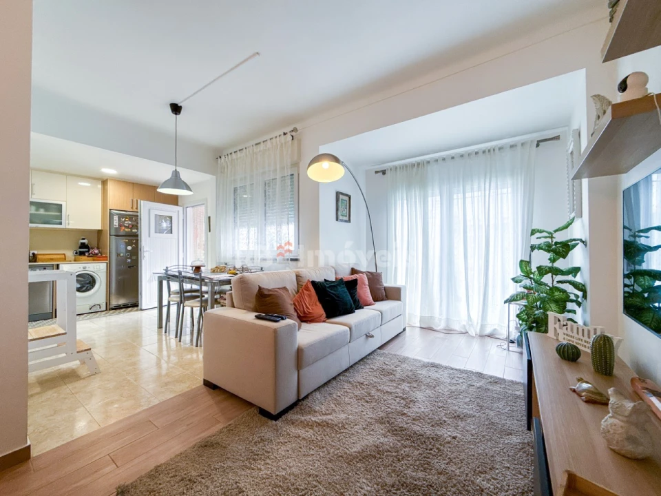 Apartamento T2 para Venda em São João Baptista Foto 3