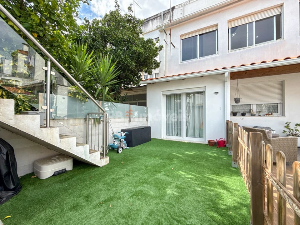 Apartamento T2 para Venda em São João Baptista Foto 1