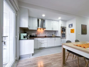 Apartamento T3 para Venda em São João Baptista