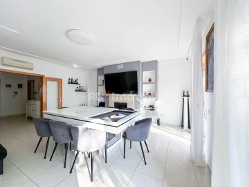 Apartamento T3 para Venda em Marvila, Ribeira Santarém, São Salvador, São Nicolau