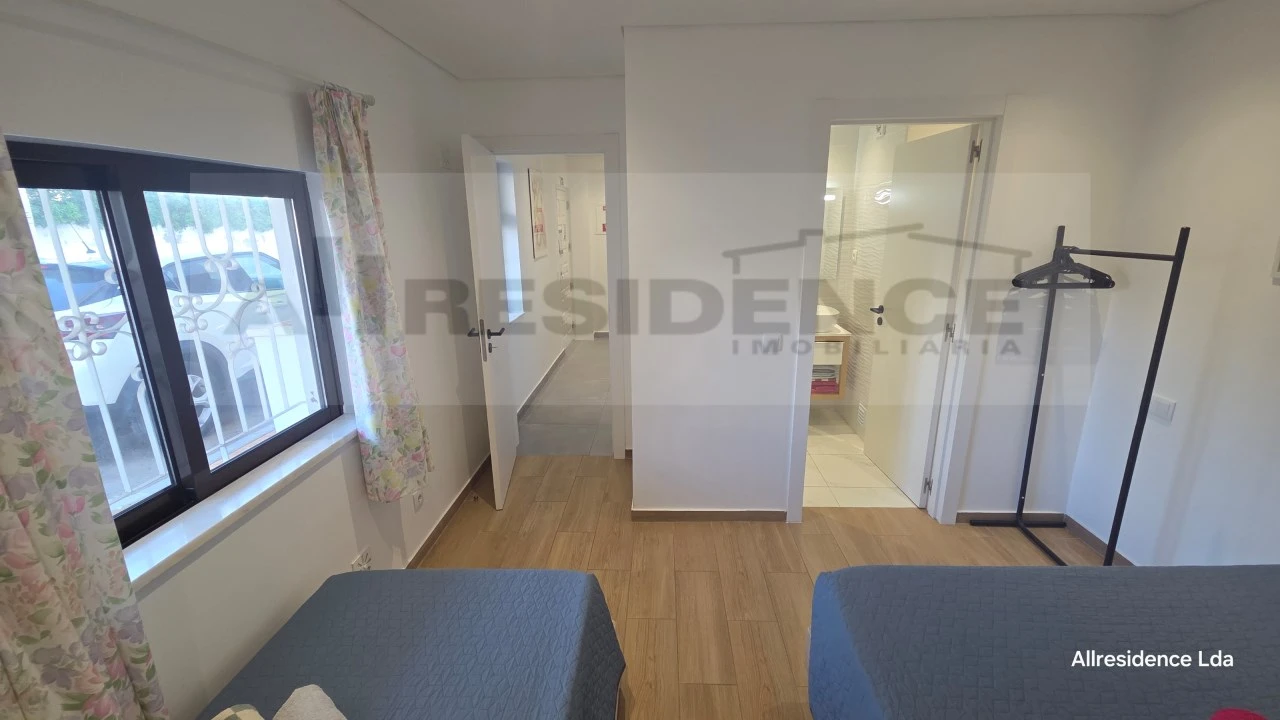Apartamento T1 para Venda em Albufeira e Olhos de Água Foto 19