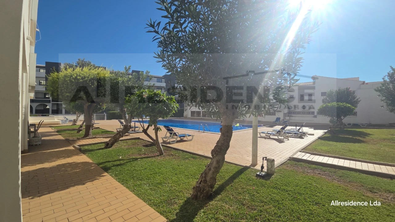 Apartamento T1 para Venda em Albufeira e Olhos de Água Foto 25
