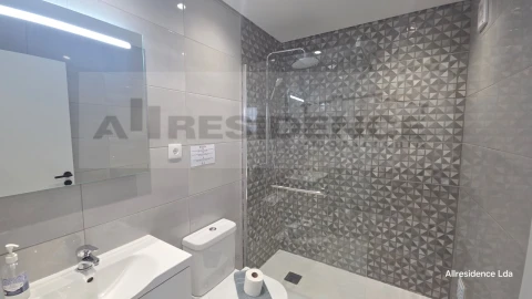 Apartamento T1 para Venda em Albufeira e Olhos de Água