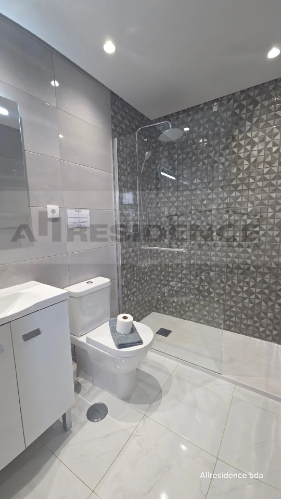 Apartamento T1 para Venda em Albufeira e Olhos de Água Foto 17