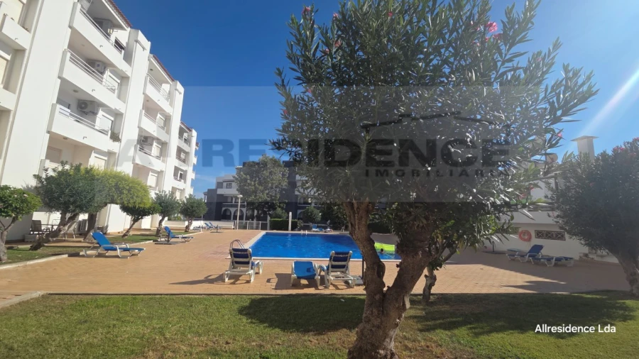 Apartamento T1 para Venda em Albufeira e Olhos de Água Foto 24