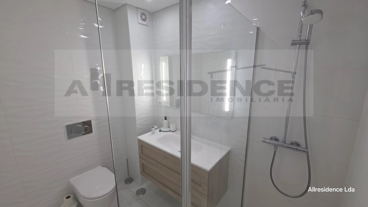 Apartamento T2 para Venda em Albufeira e Olhos de Água Foto 12