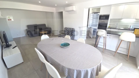 Apartamento T2 para Venda em Albufeira e Olhos de Água