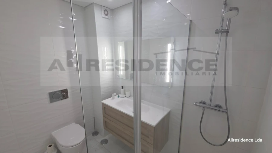 Apartamento T2 para Venda em Albufeira e Olhos de Água Foto 12