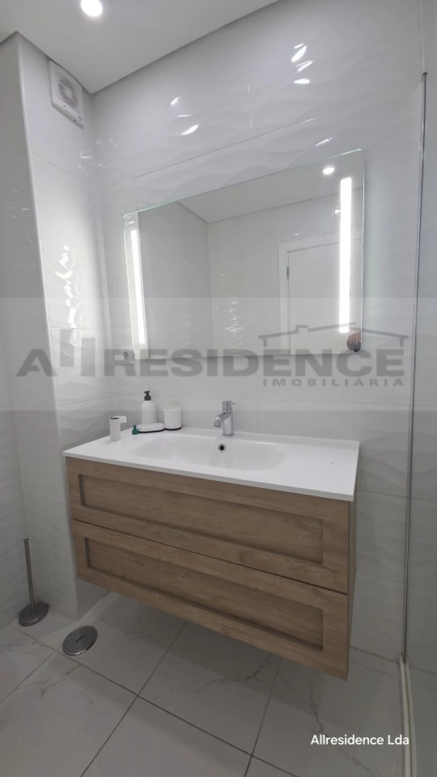 Apartamento T2 para Venda em Albufeira e Olhos de Água Foto 13