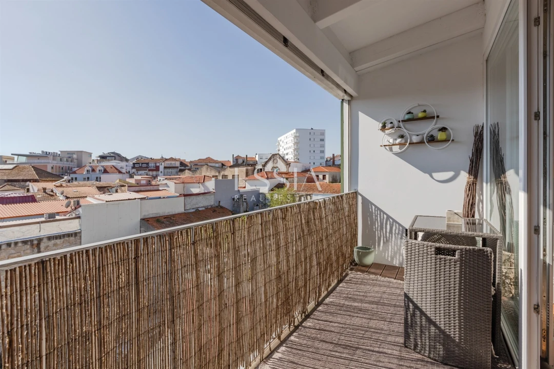 Apartamento T0 para Venda em Cedofeita, Santo Ildefonso, Sé, Miragaia, São Nicolau e Vitória Foto 2