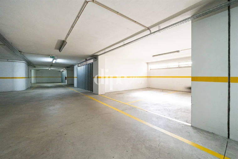 Apartamento T1 para Arrendamento em Azurem Foto 14