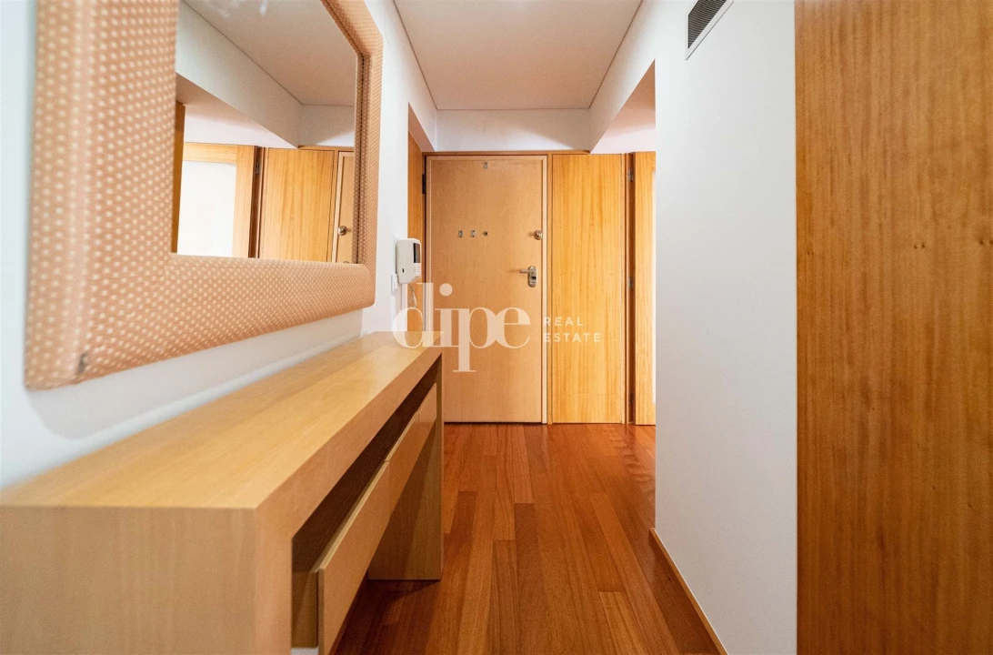 Apartamento T1 para Arrendamento em Azurem Foto 13