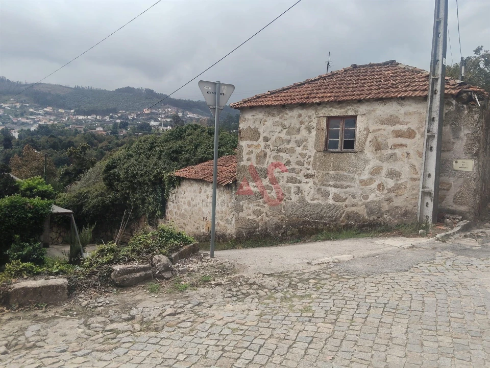 Moradia T2 para Venda em Roriz Foto 3