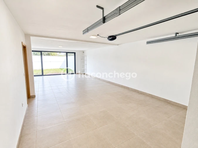 Moradia T3 para Arrendamento em Gondifelos, Cavalões e Outiz Foto 29