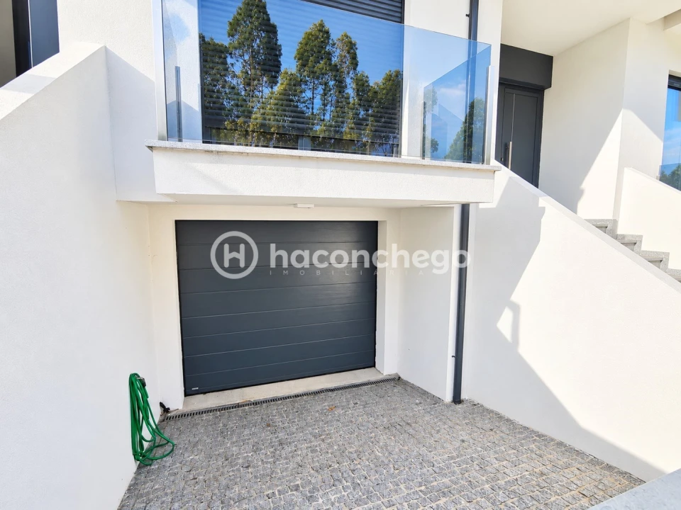 Moradia T3 para Arrendamento em Gondifelos, Cavalões e Outiz Foto 4