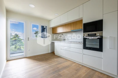 Apartamento T3 para Venda em Marvila, Ribeira Santarém, São Salvador, São Nicolau