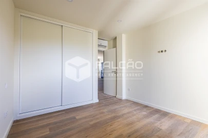 Apartamento T3 para Venda em Marvila, Ribeira Santarém, São Salvador, São Nicolau