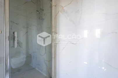 Apartamento T3 para Venda em Marvila, Ribeira Santarém, São Salvador, São Nicolau