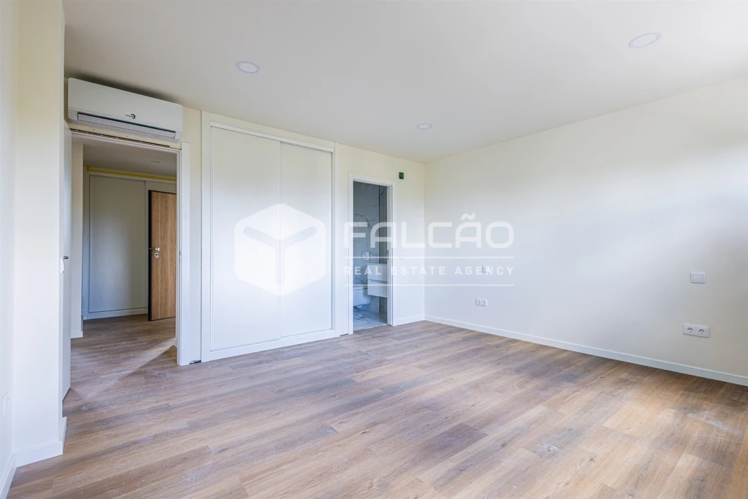 Apartamento T2 para Venda em Marvila, Ribeira Santarém, São Salvador, São Nicolau Foto 1