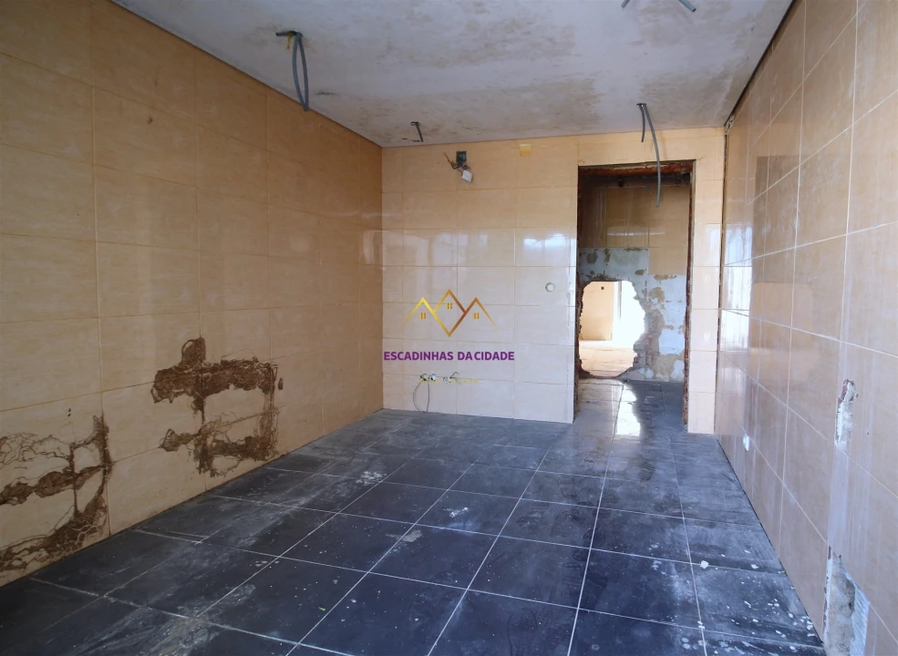 Moradia T4 para Venda em Alcabideche Foto 18
