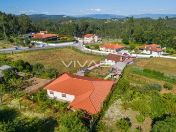 Moradia T3 para Venda em Cervães