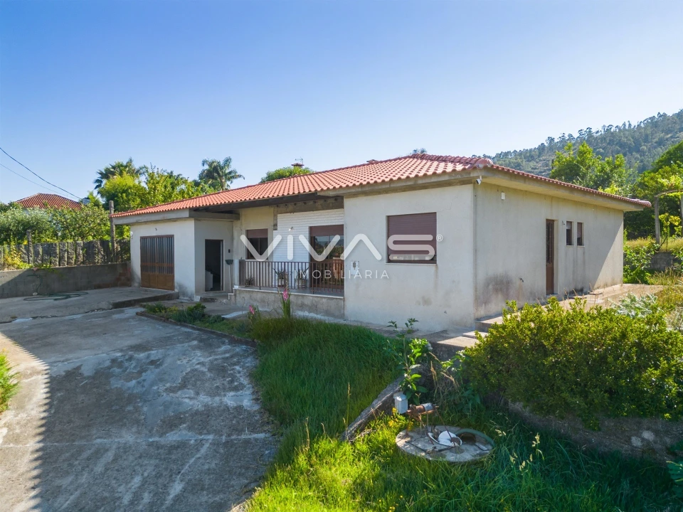 Moradia T3 para Venda em Cervães Foto 1