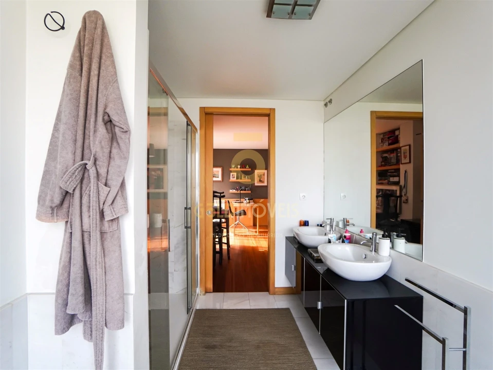 Apartamento T5 para Venda em Paranhos Foto 23