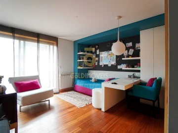 Apartamento T5 para Venda em Paranhos