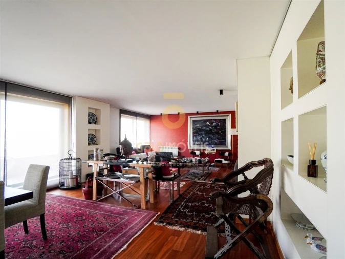 Apartamento T5 para Venda em Paranhos Foto 5