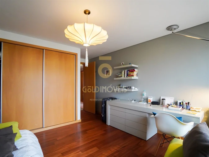 Apartamento T5 para Venda em Paranhos Foto 25