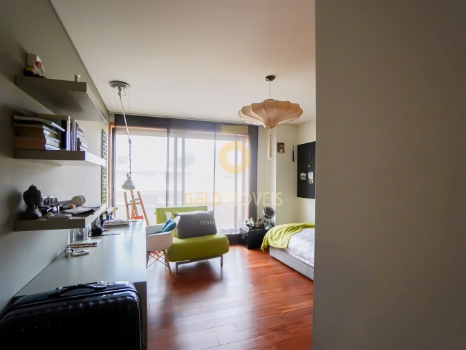 Apartamento T5 para Venda em Paranhos Foto 24