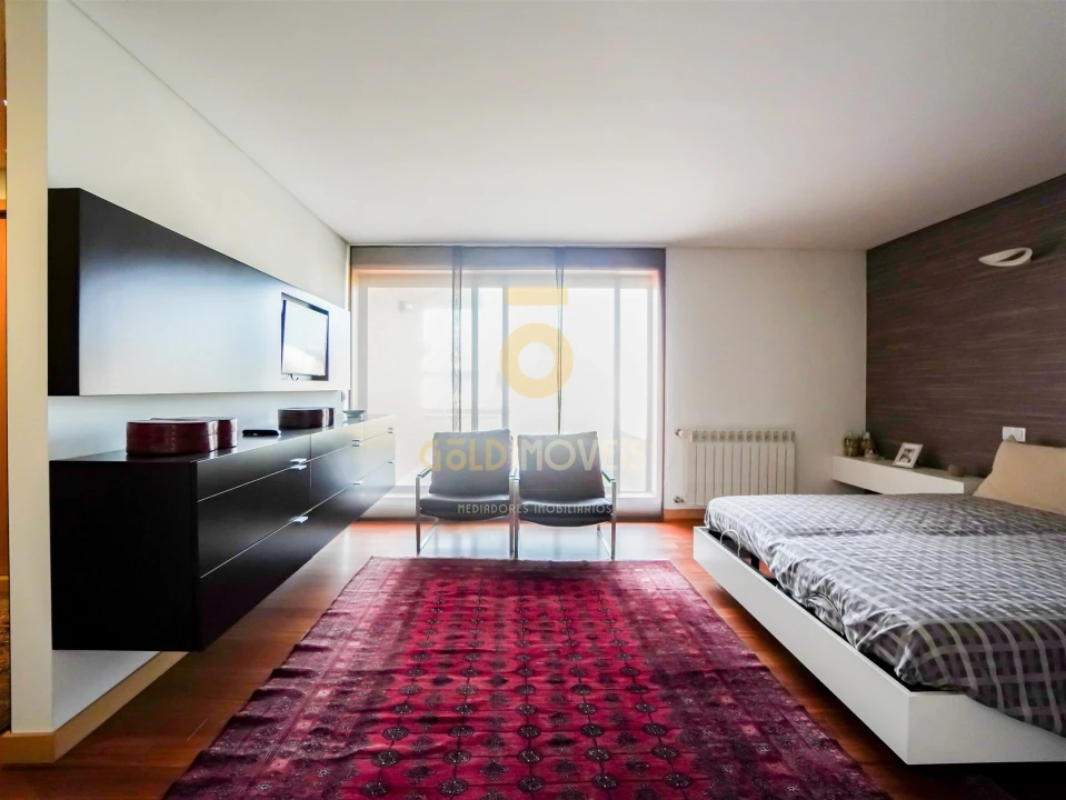 Apartamento T5 para Venda em Paranhos Foto 20