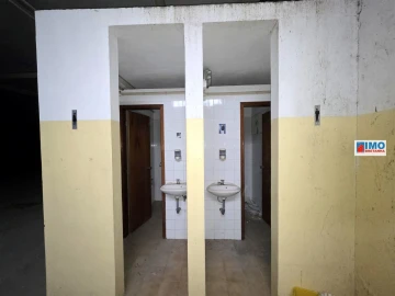 Armazém para Venda em Cebolais de Cima e Retaxo