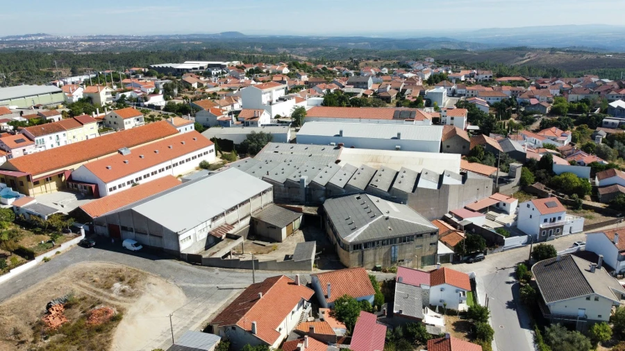 Armazém para Venda em Cebolais de Cima e Retaxo Foto 4