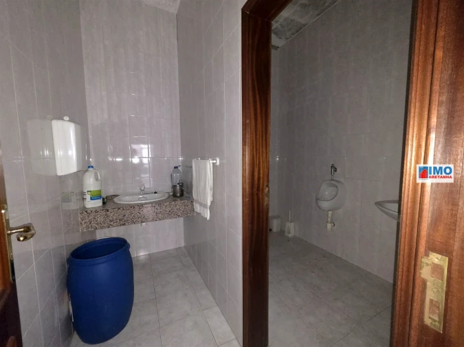 Armazém para Venda em Cebolais de Cima e Retaxo Foto 14