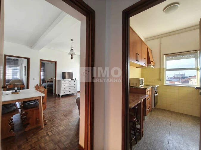 Apartamento T2 para Arrendamento em Sé Nova, Santa Cruz, Almedina e São Bartolomeu Foto 15