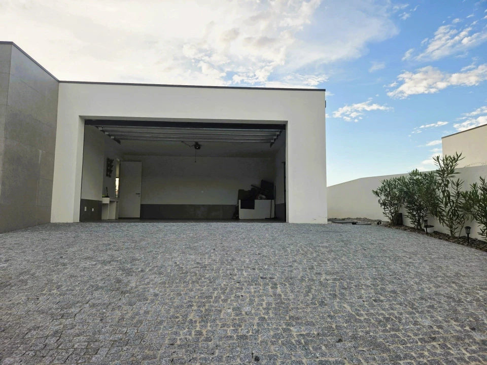 Moradia T4 para Arrendamento em Arnoso (Santa Maria e Santa Eulália) e Sezures Foto 31