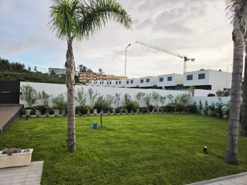 Moradia T4 para Arrendamento em Arnoso (Santa Maria e Santa Eulália) e Sezures