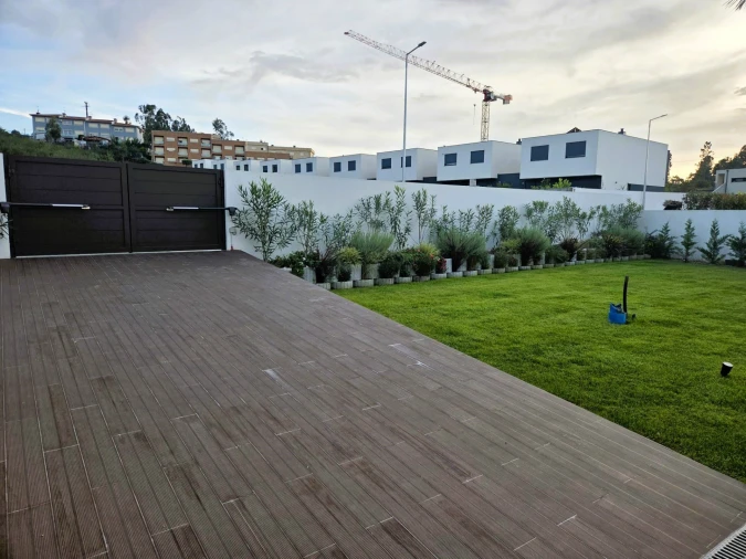 Moradia T4 para Arrendamento em Arnoso (Santa Maria e Santa Eulália) e Sezures Foto 2