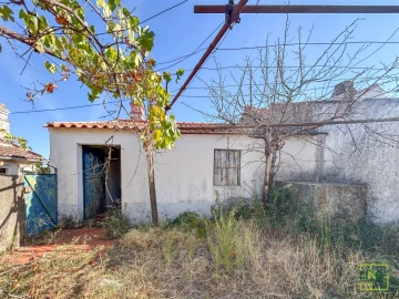 Quinta T0 para Venda em Sarzedas
