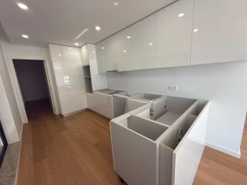 Apartamento T0 para Venda em Lustosa e Barrosas (Santo Estêvão)