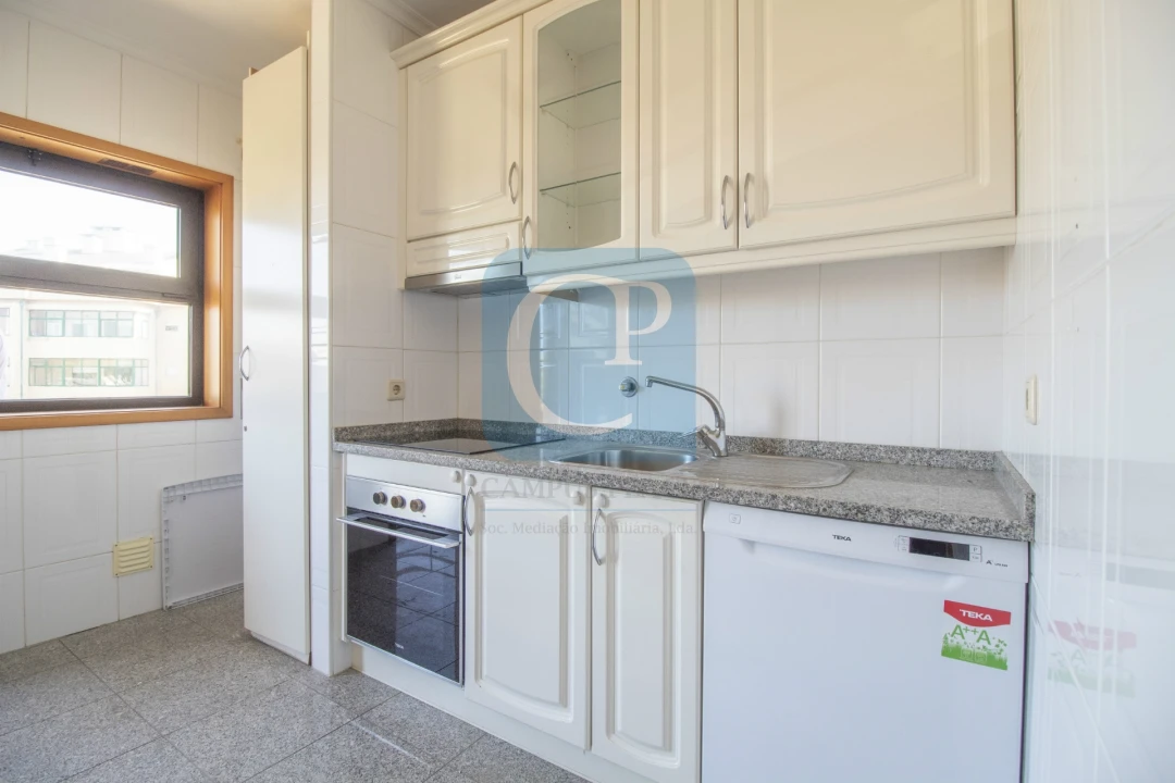 Apartamento T1 para Venda em Gulpilhares e Valadares Foto 5