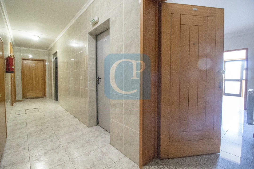 Apartamento T1 para Venda em Gulpilhares e Valadares Foto 13