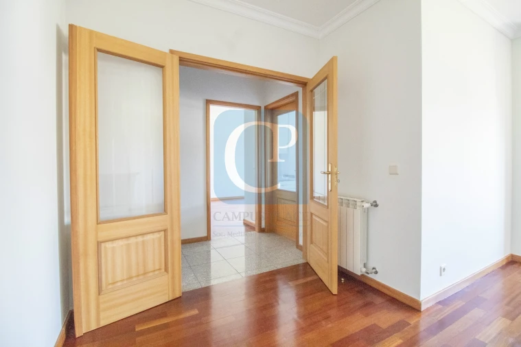 Apartamento T1 para Venda em Gulpilhares e Valadares Foto 3